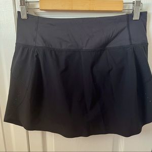 Athleta 14” Black Skort Skirt small